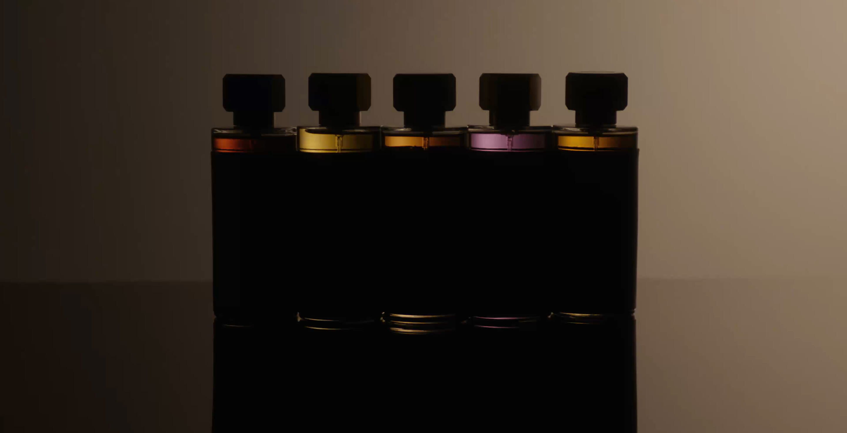 290126_Fragrance_Feature_Desktop 01.jpg