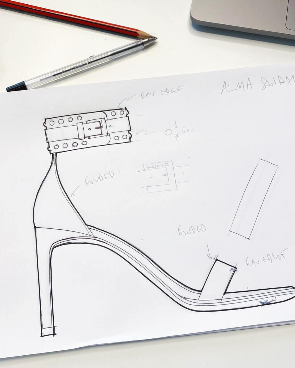 Drawing of a heeled sandal
