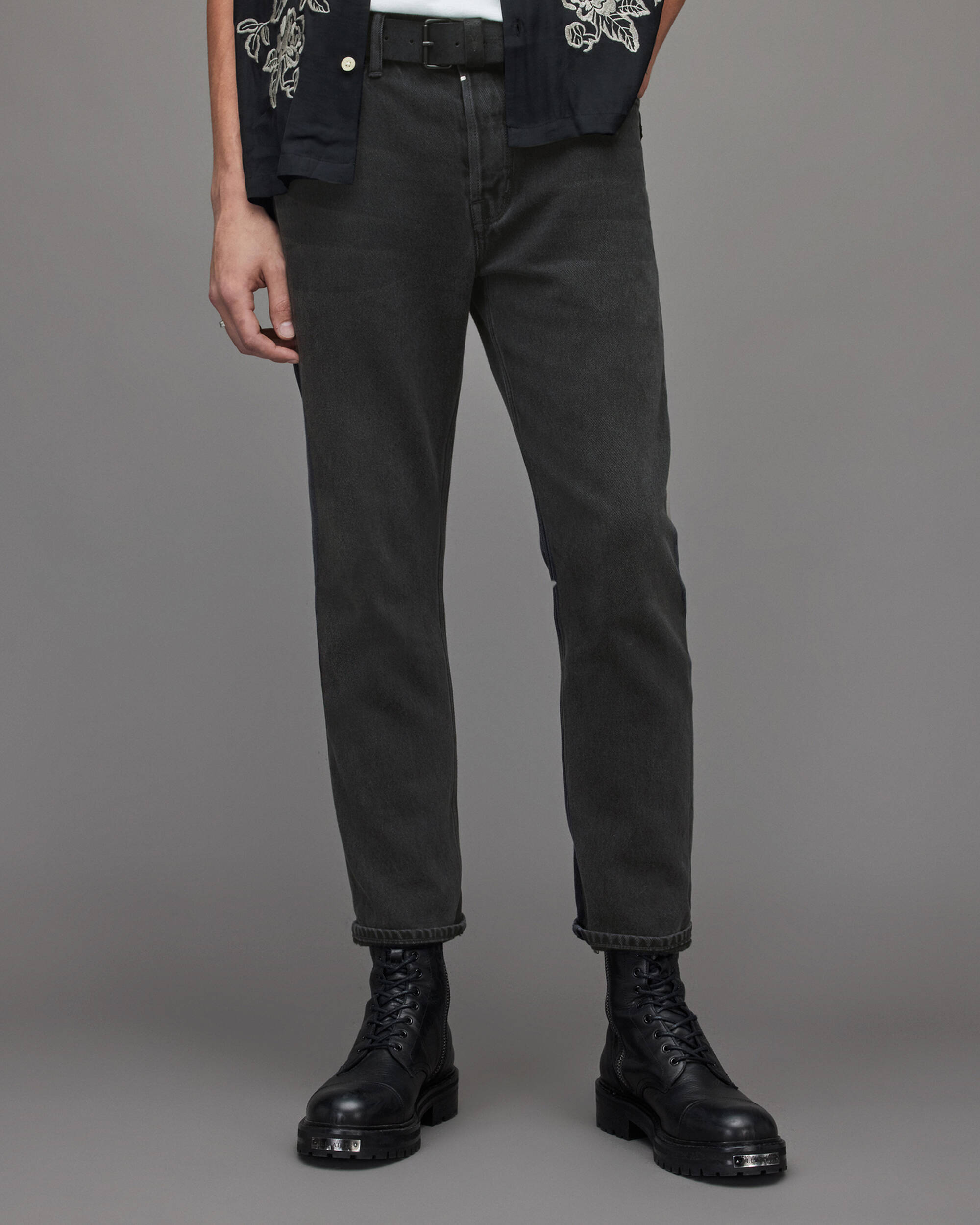 Jack Cropped Tapered Jeans  large image number 2