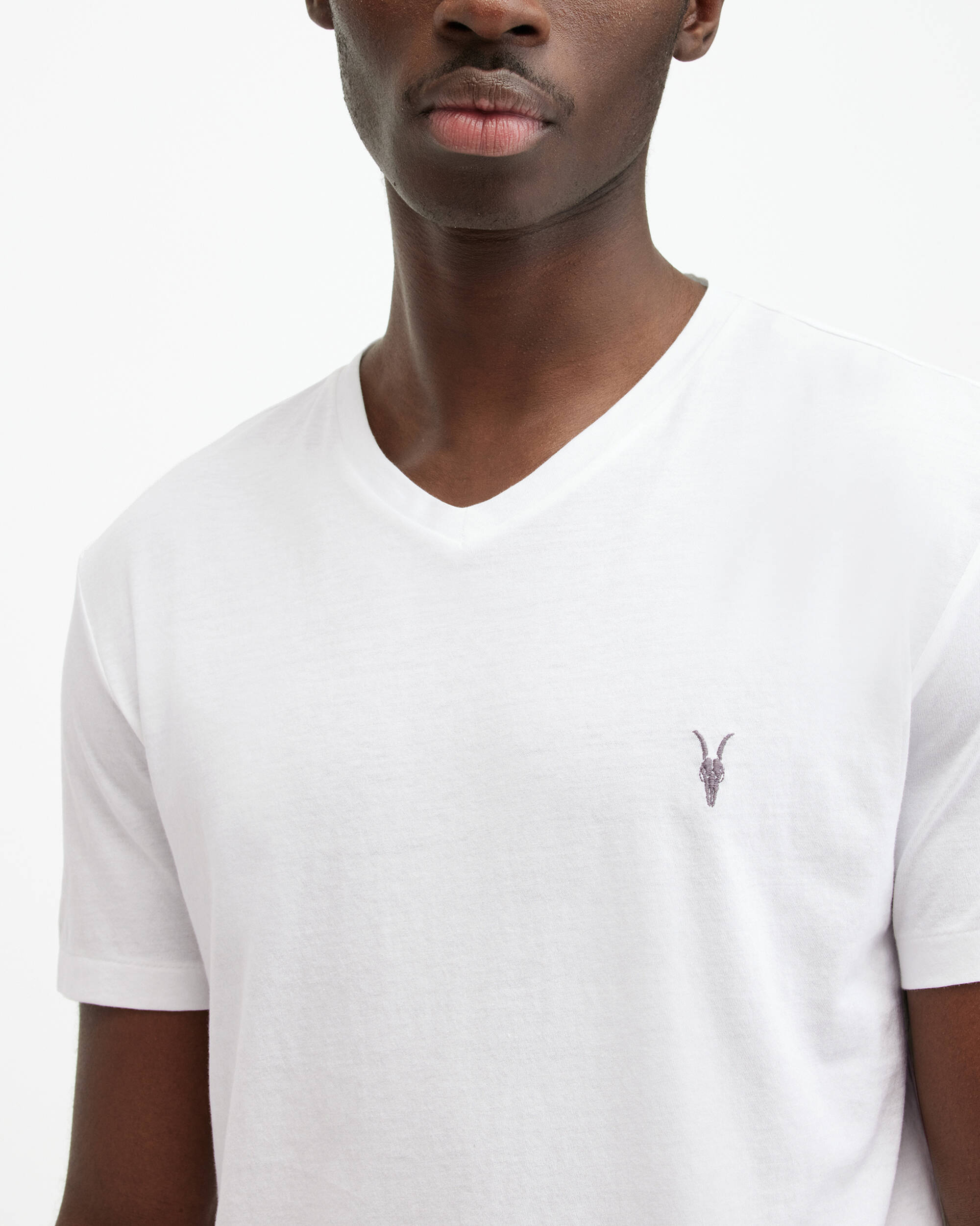 Tonic V-neck T-Shirt  large image number 2