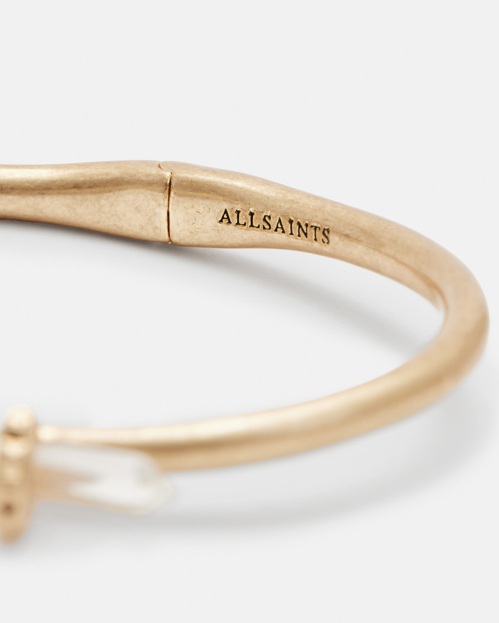 14K Gold Hinged Circle Cuff Bracelet | Wedding Bands & Co.